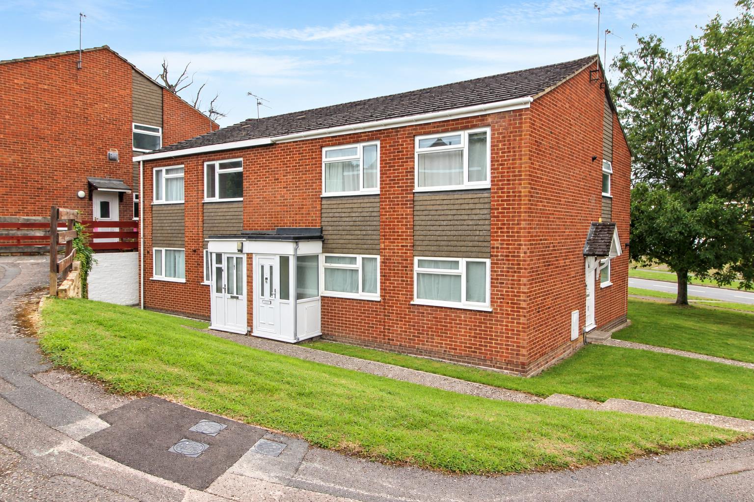 Ashton Close, Tilehurst, Reading